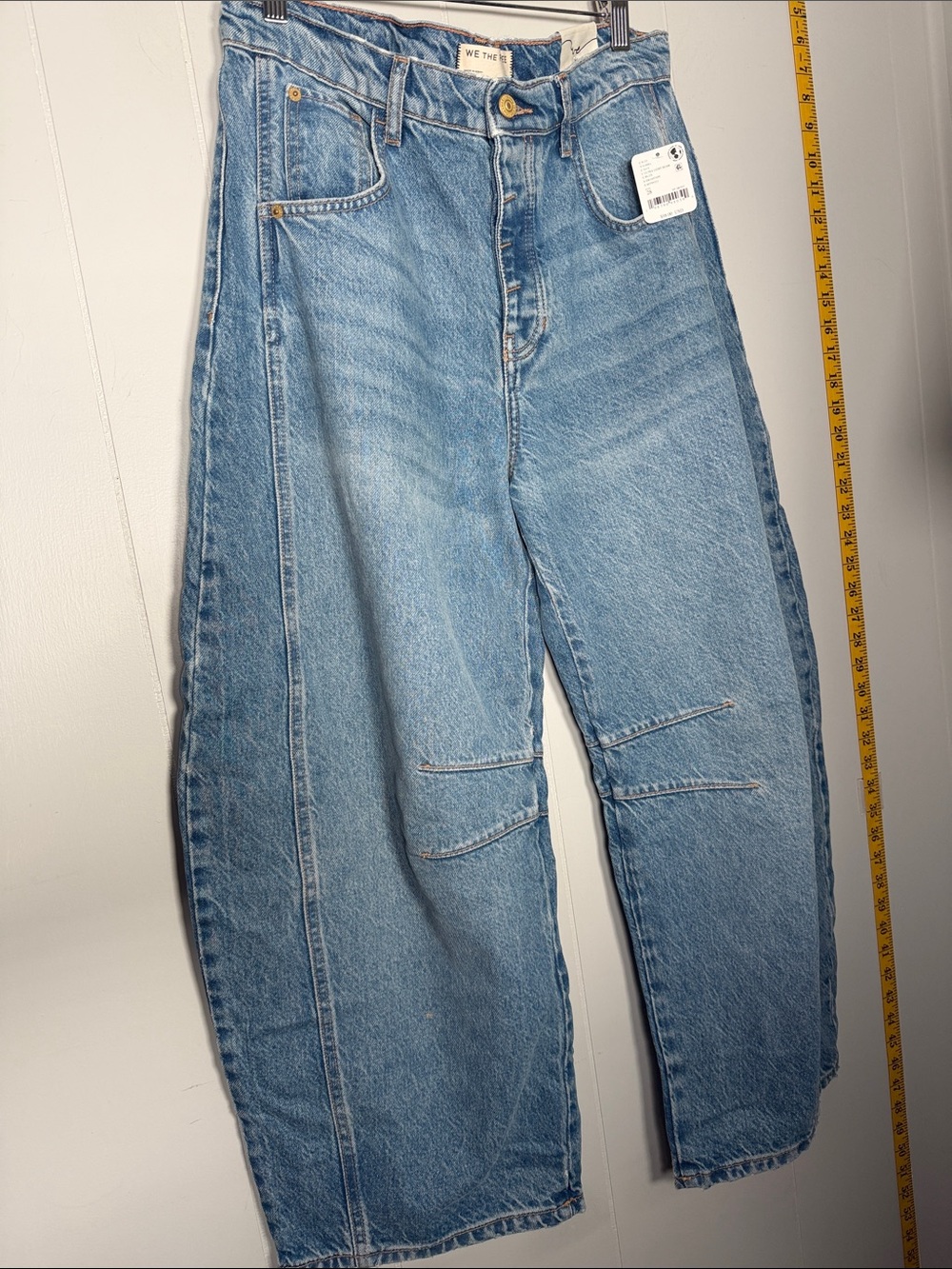 Free people, We The Free Good Luck Mid Rise Barrel Jeans in Ultra Light Beam - Picture 6 of 10